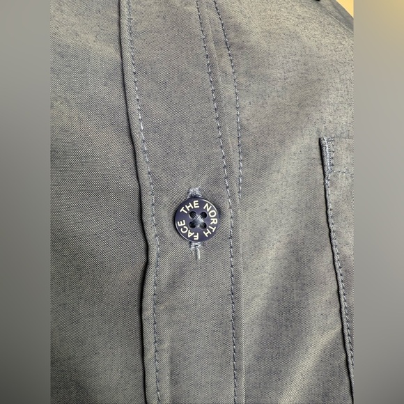 The North Face Light Blue Casual Button Down Shirt Side Pocket Size XL - Picture 5 of 10